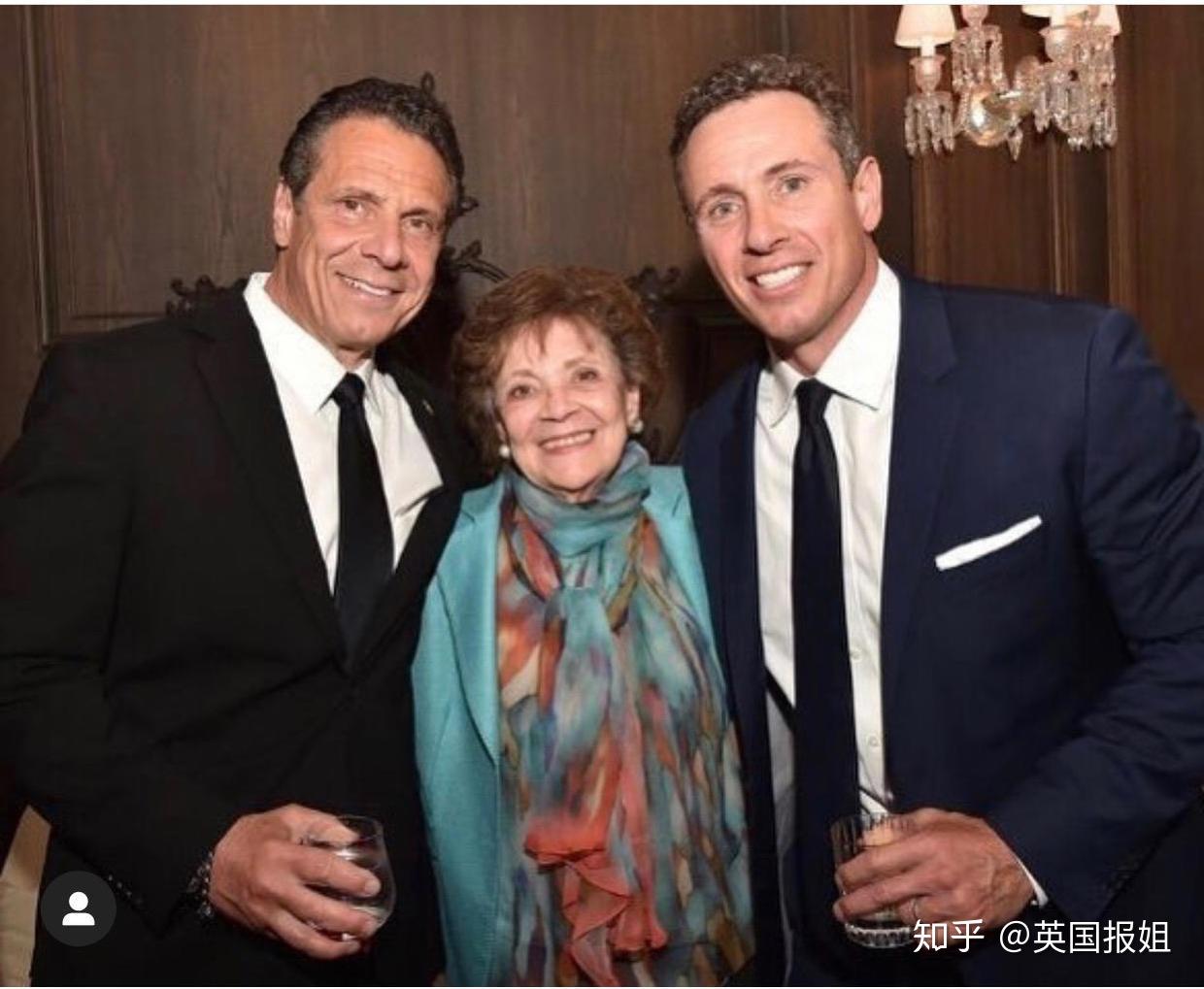 打乳钉,自夸是好莱坞巨星,爆火纽约州长被曝性骚扰美女助理?