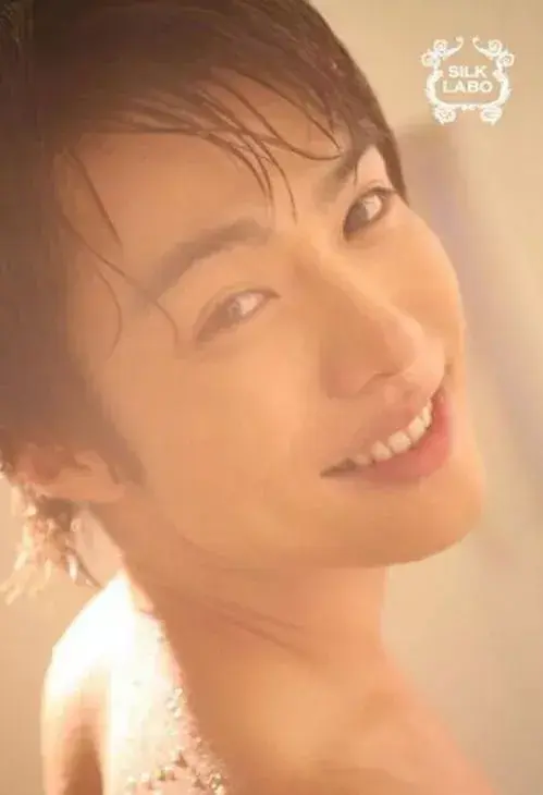 av女导演拯救了日本女人的性生活