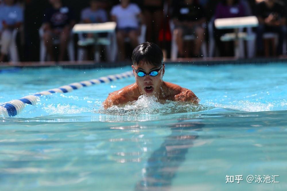 游泳中的有氧训练和无氧训练有什么区别