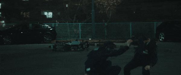 《爆弹》票房口碑双爆！现象级悬疑黑马