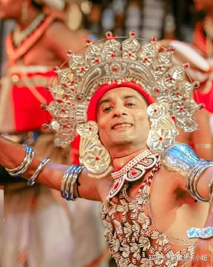 精彩图集恐袭后首个斯里兰卡佛牙节完美落幕历时10日千人围观无意外