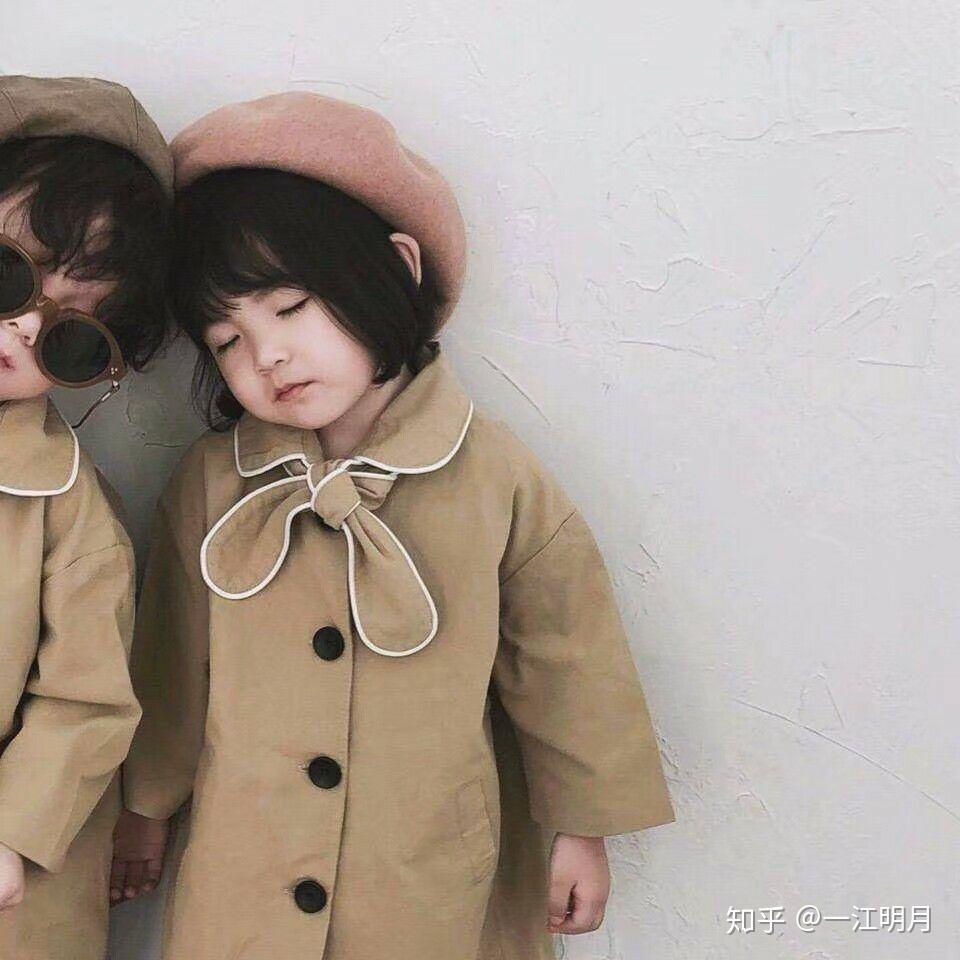 有没有可爱的小男孩小女孩的情侣头像