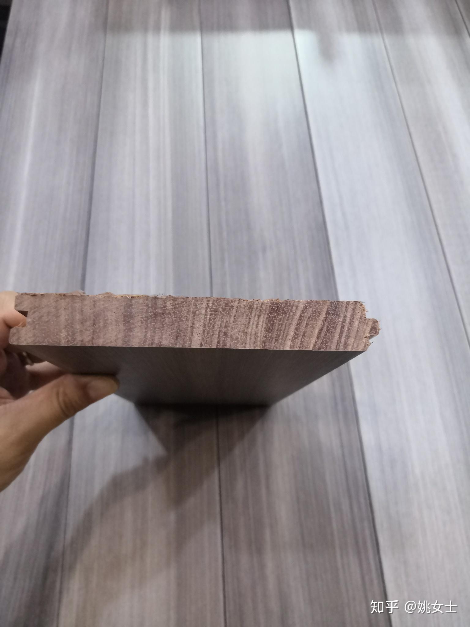 实木地板的横截面是这样的商家说是正常的不是质量问题求教这样真的是