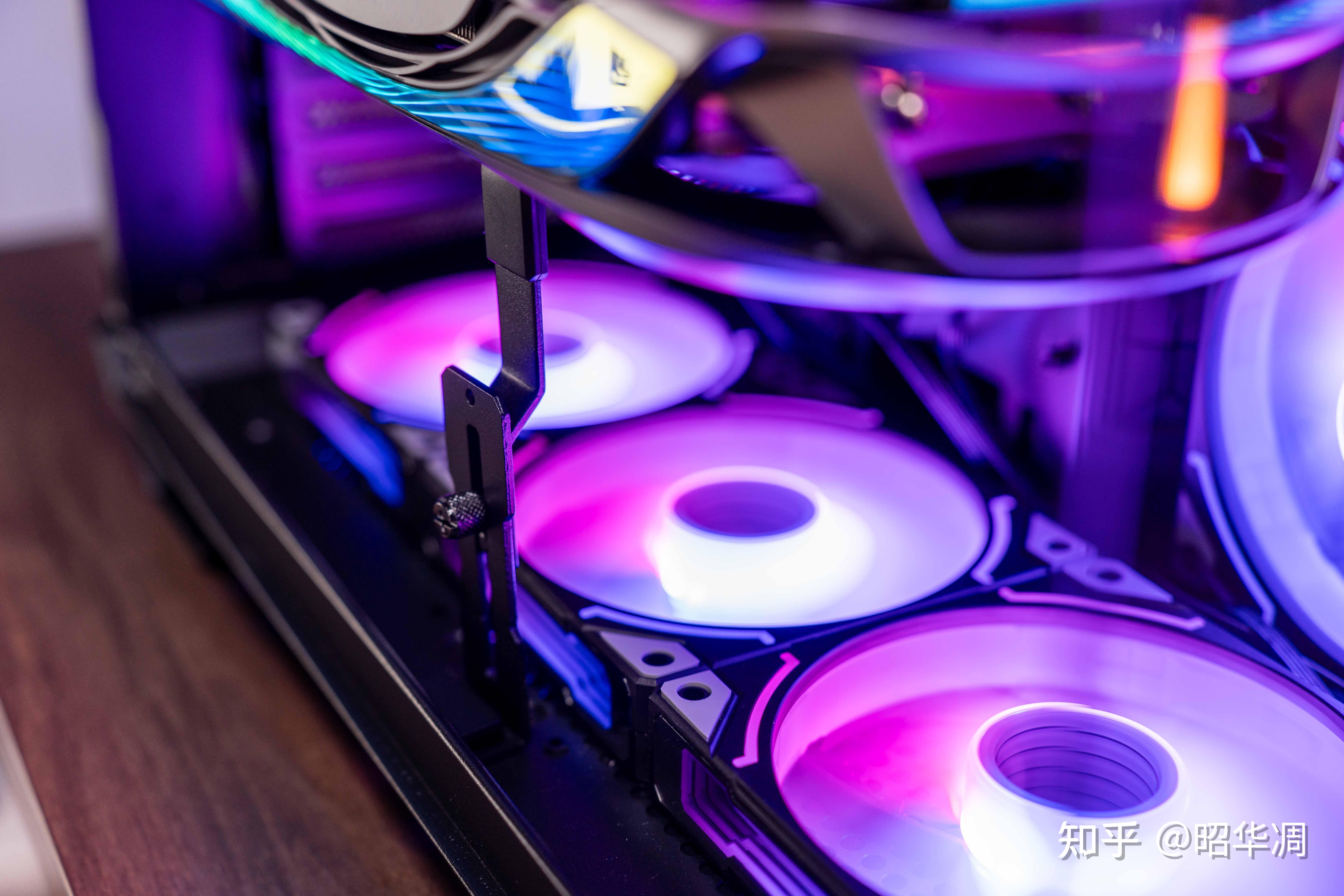 rtx 4090 amp extreme airo内存: 阿斯加特 吹雪联名款 ddr5 6800