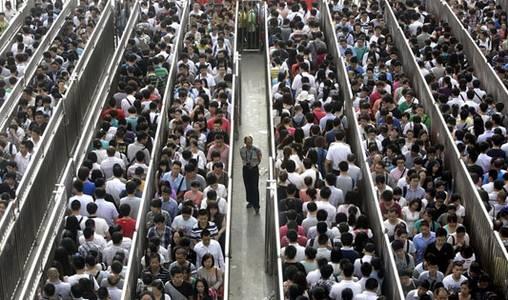 人口天花板能否挡住涌向特大城市的人流北上广已经有答案了