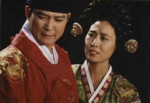 英祖20年(1744)正月九日,十岁的她被册立为王世子嫔,进入昌德宫,此后