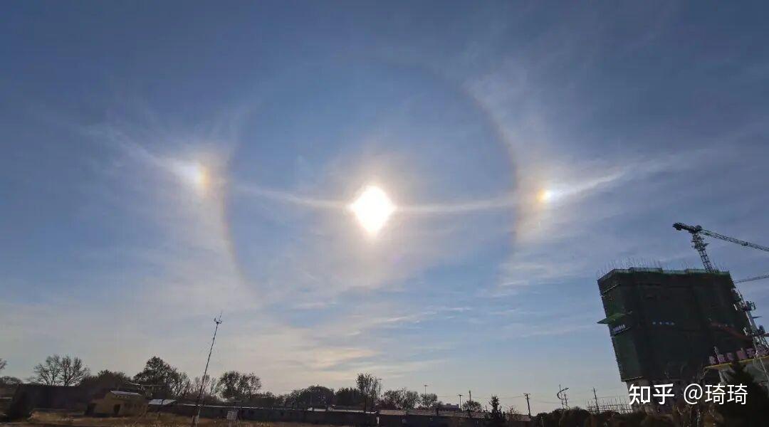3个太阳的幻日现象是如何形成的?“后羿射日” 是神话故事真实发生过的? - 知乎