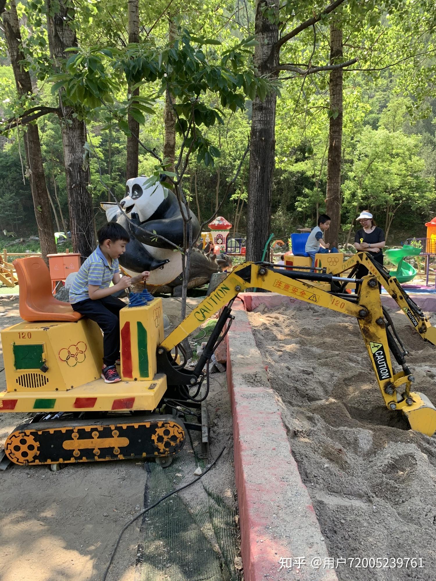 那我们今天就推荐个夏日玩水的好去处仙乡恐龙园