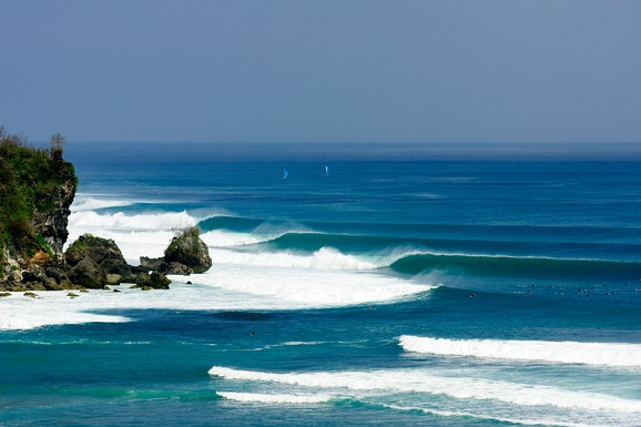 4米管浪,巴厘岛RIP CURL Padang Padang冲浪赛神瞬间回顾 - 知乎
